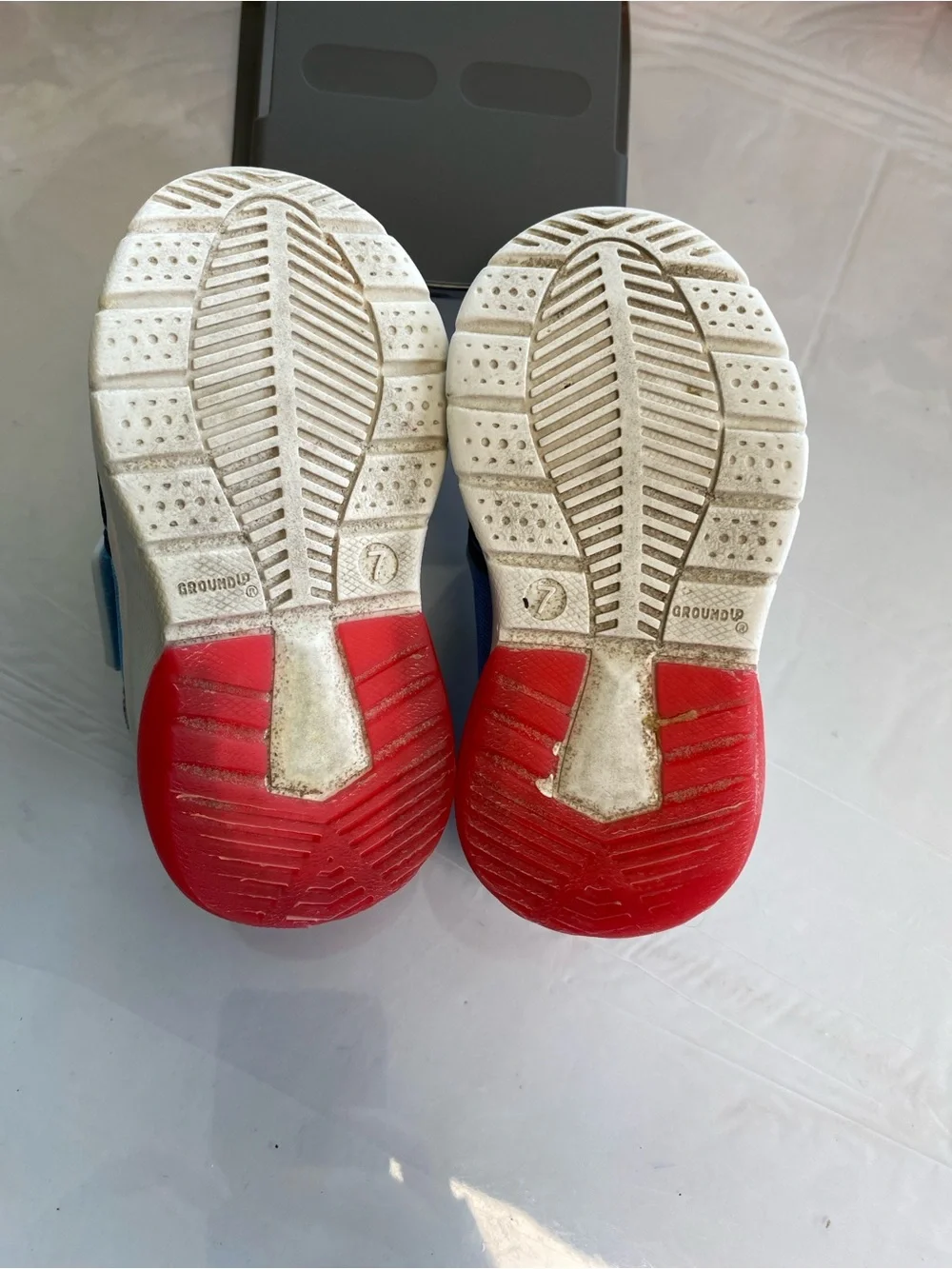 Bluey Keepy Uppy Hook & Loop Toddler Sneakers Size 7 Blue Bingo Shoes